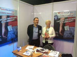 Hugues et Isabelle sur le stand AUTODISTRIBUTION JULLIEN